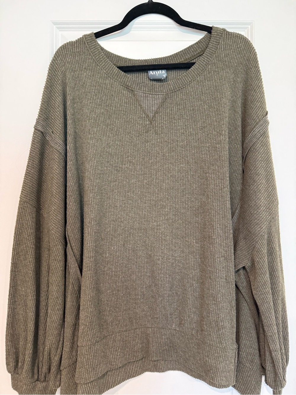 Arula Crewneck Sweater in Taupe